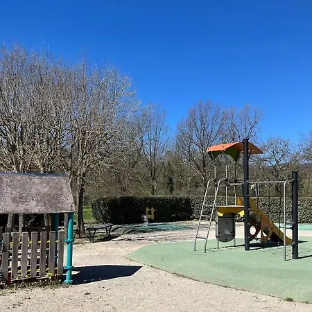 Petite Maison Avec Piscine Entre Et Montagne Holiday home