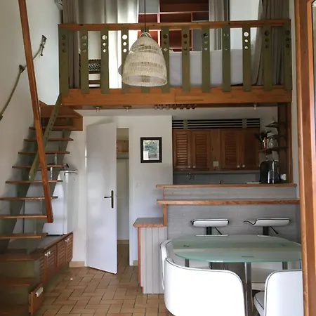 Petite Maison Avec Piscine Entre Et Montagne Holiday home